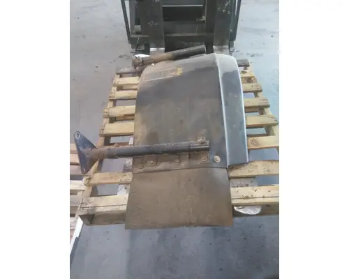 MACK LR612 FENDER EXTENSION
