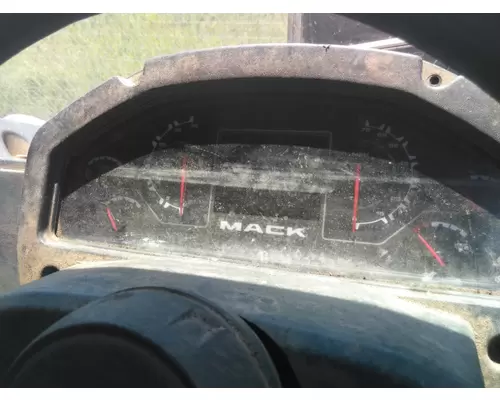 MACK LR612 GAUGE CLUSTER