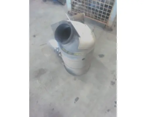 MACK LR613 AIR CLEANER