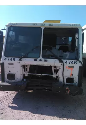 MACK LR613 CAB