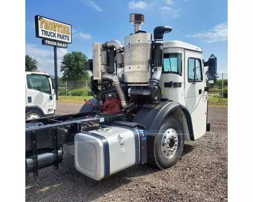 MACK LR64 Heavy Trucks