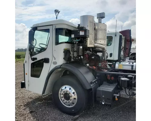 MACK LR64 Heavy Trucks