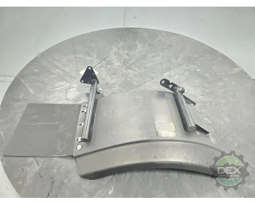 MACK LR 8251 front mudguard