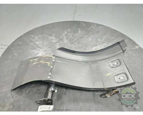MACK LR 8251 front mudguard