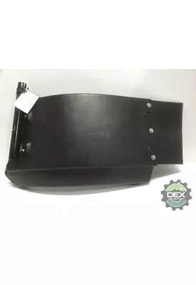 MACK LR Fender