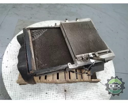 MACK LR Radiator