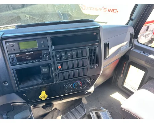 MACK MD Dash Assembly