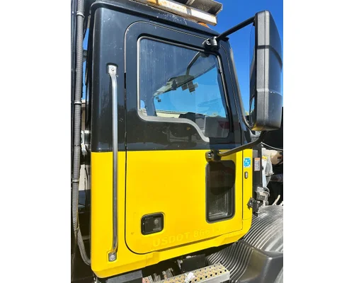 MACK MD Door Assembly, Front