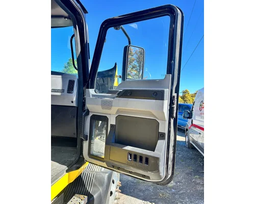 MACK MD Door Assembly, Front