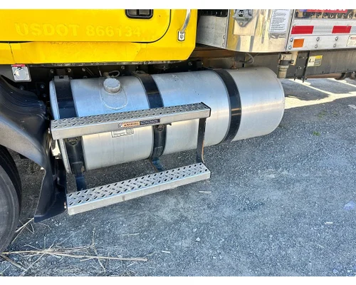 MACK MD Fuel Tank