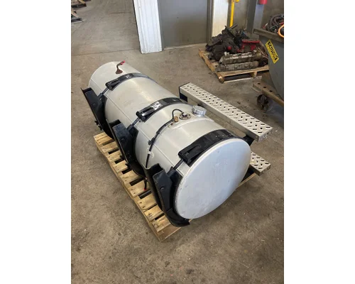 MACK MD Fuel Tank
