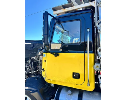MACK MD Mirror (Side View)