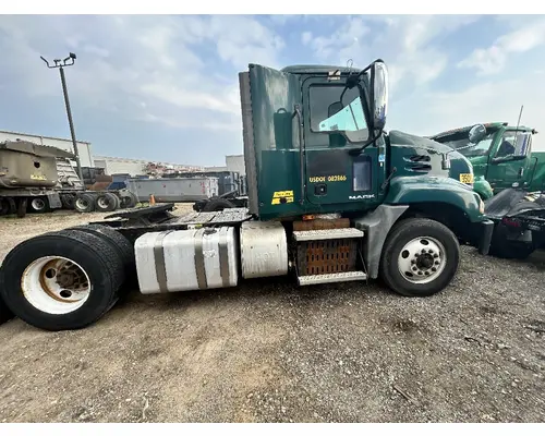 MACK MP7-395C Radiator