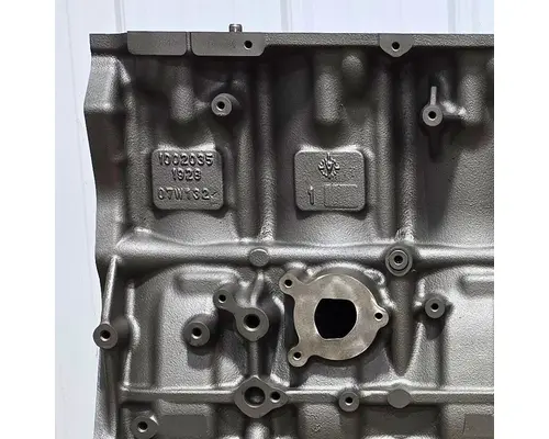 MACK MP7 Cylinder Block
