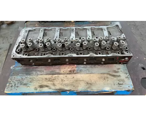 MACK MP7 Cylinder Head