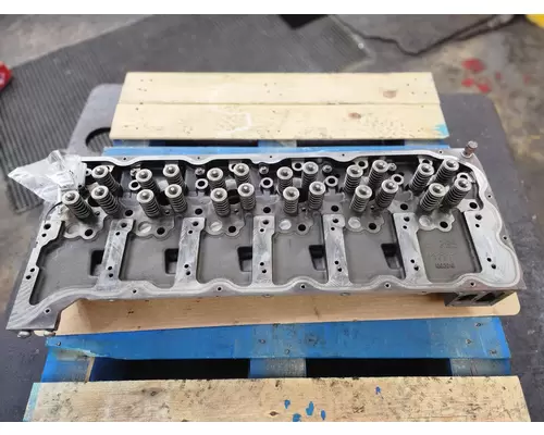 MACK MP7 Cylinder Head