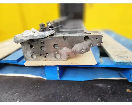 MACK MP7 Cylinder Head