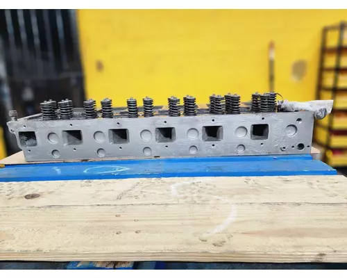 MACK MP7 Cylinder Head