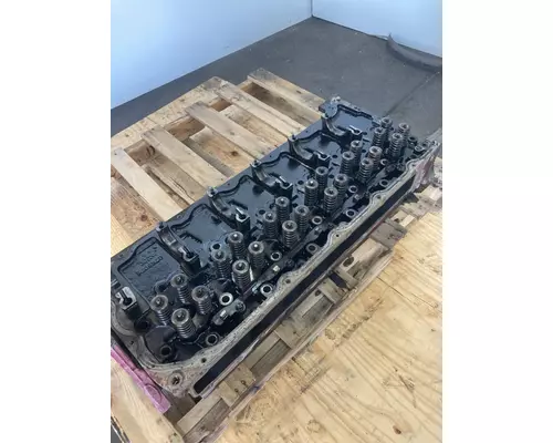 MACK MP7 Cylinder Head