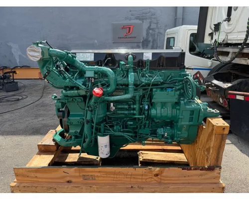 MACK MP7 Engine Assembly