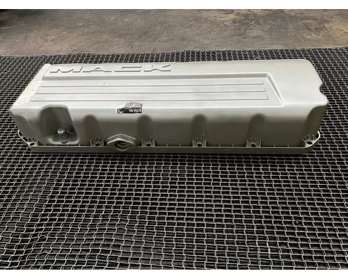 MACK MP7 Valve Cover