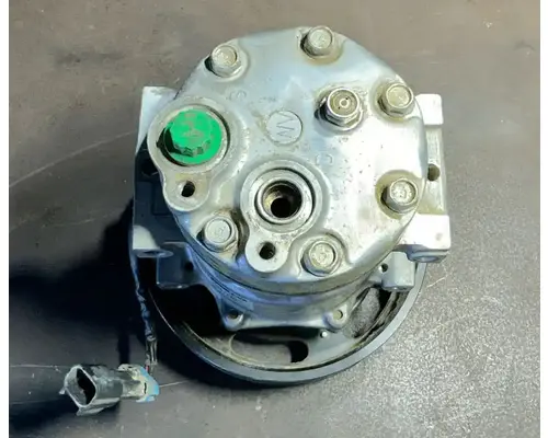 MACK MP8 Air Conditioner Compressor