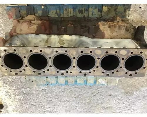 MACK MP8 CYLINDER BLOCK