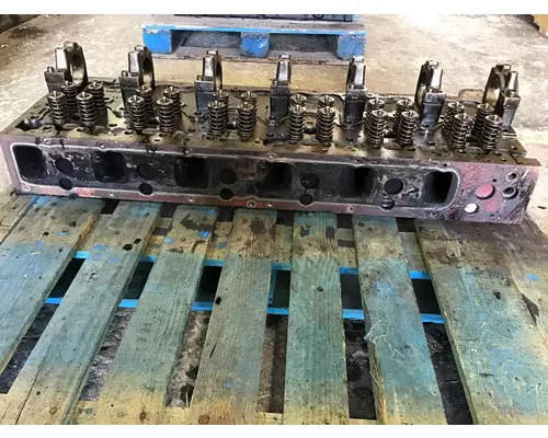 MACK MP8 CYLINDER HEAD