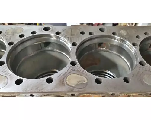 MACK MP8 Cylinder Block