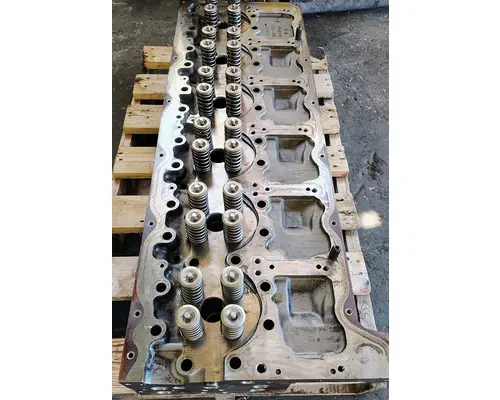 MACK MP8 Cylinder Head