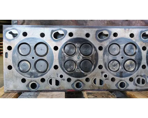 MACK MP8 Cylinder Head