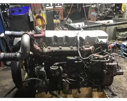 MACK MP8 Engine Assembly