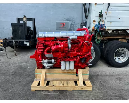 MACK MP8 Engine Assembly