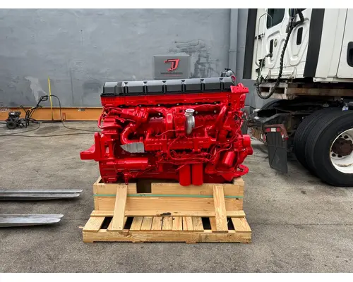 MACK MP8 Engine Assembly