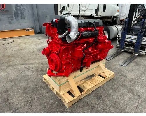 MACK MP8 Engine Assembly