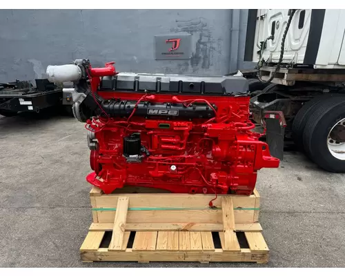 MACK MP8 Engine Assembly