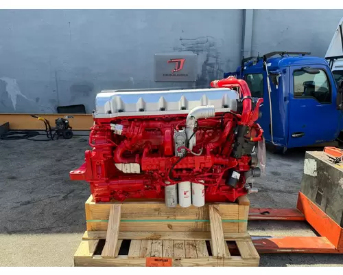 MACK MP8 Engine Assembly