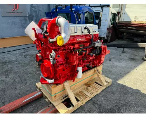 MACK MP8 Engine Assembly