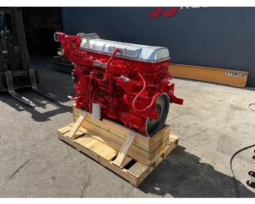 MACK MP8 Engine Assembly