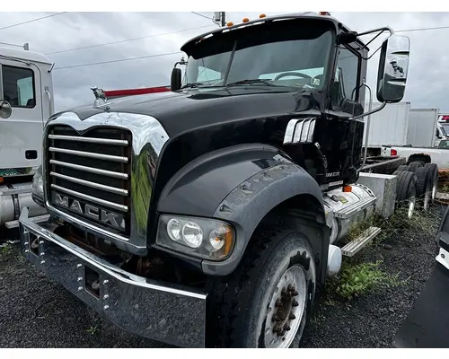 MACK MP8 Engine Assembly