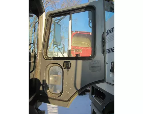 MACK MR600 SERIES Door Assembly, Front