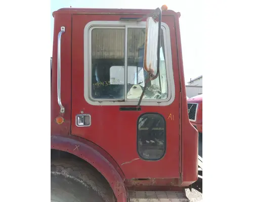 MACK MR611 DOOR ASSEMBLY, FRONT
