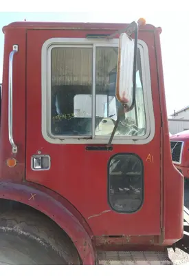 MACK MR611 DOOR ASSEMBLY, FRONT