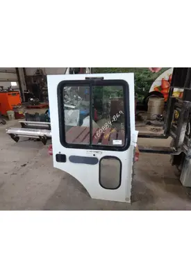 MACK MR611 DOOR ASSEMBLY, FRONT