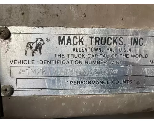 MACK MR686P Vehicle For Sale