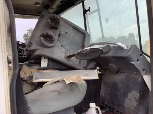 MACK MR688S Cab in PORTER, TX #526