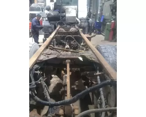 MACK MR688S Complete Vehicle