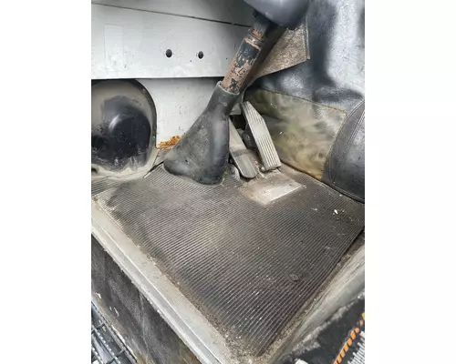 MACK MR688S Complete Vehicle