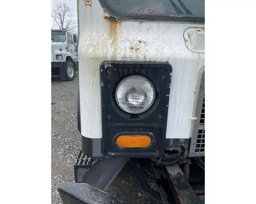 MACK MR688S Complete Vehicle