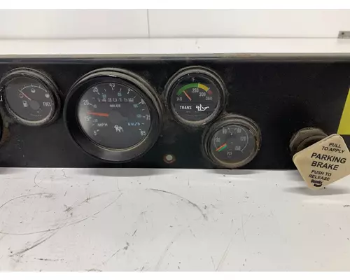 MACK MR688S Instrument Cluster